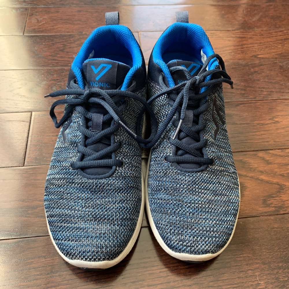 Vionic Adley sneaker
